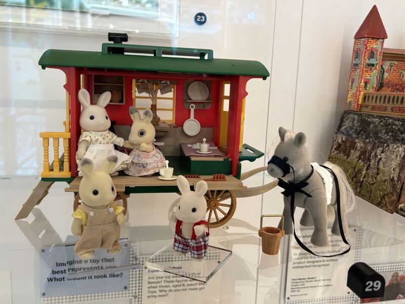 Sylvanian_Carvan.jpg