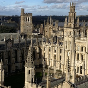 Photograph_of_University_of_Oxford.jpeg